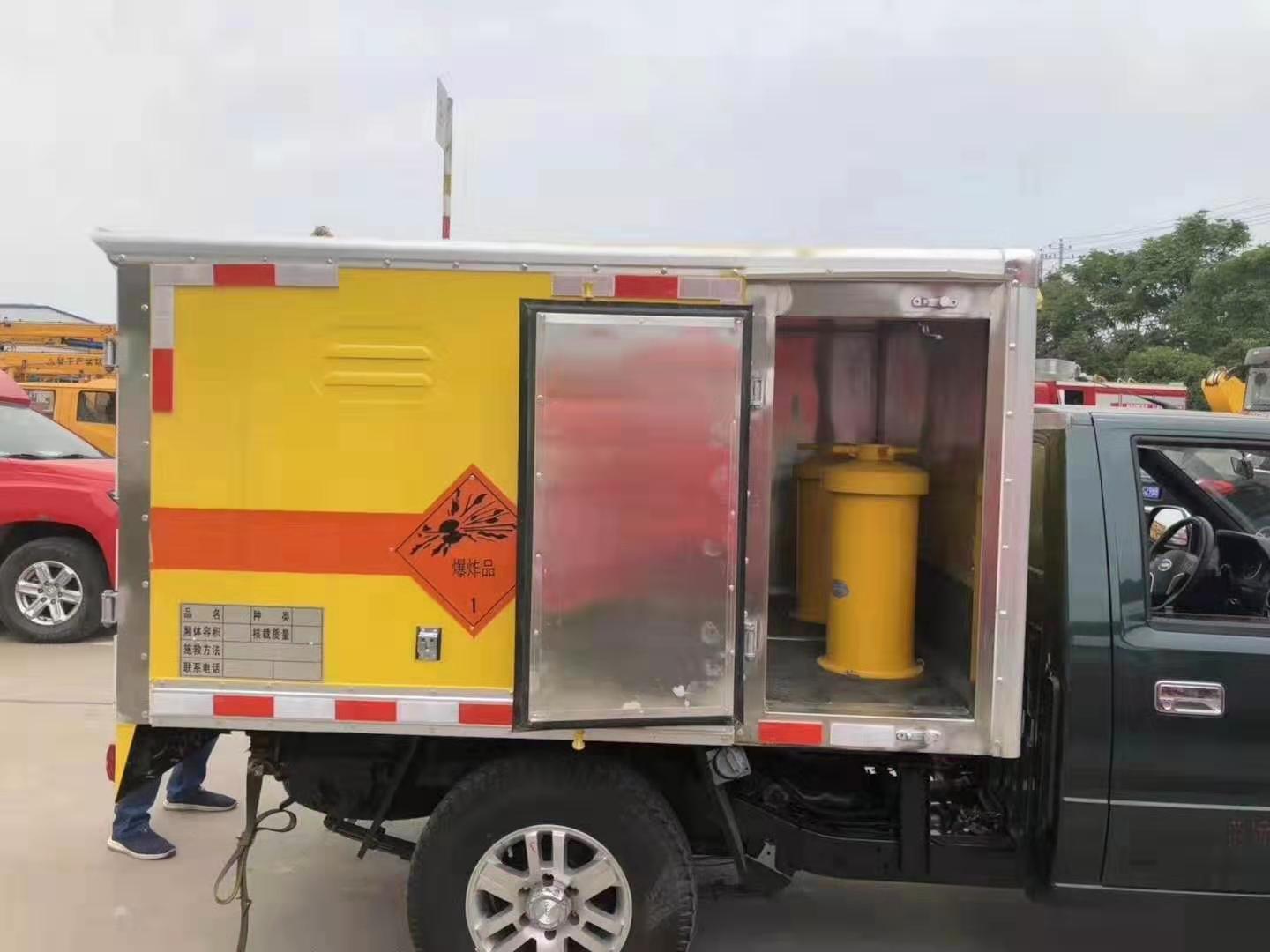 正镶白爆破器材运输车行业深度解析：规格选择与运输效能的更优配置